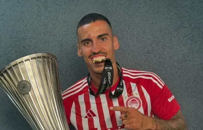 Lusos do Olympiacos ficam sem Mendilibar